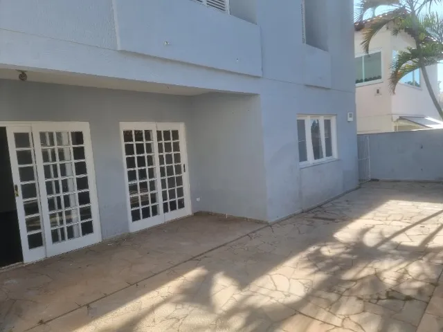 ALUGO CASA ALPHAVILLE – RESIDENCIAL 11 – 4 DORMITÓRIOS