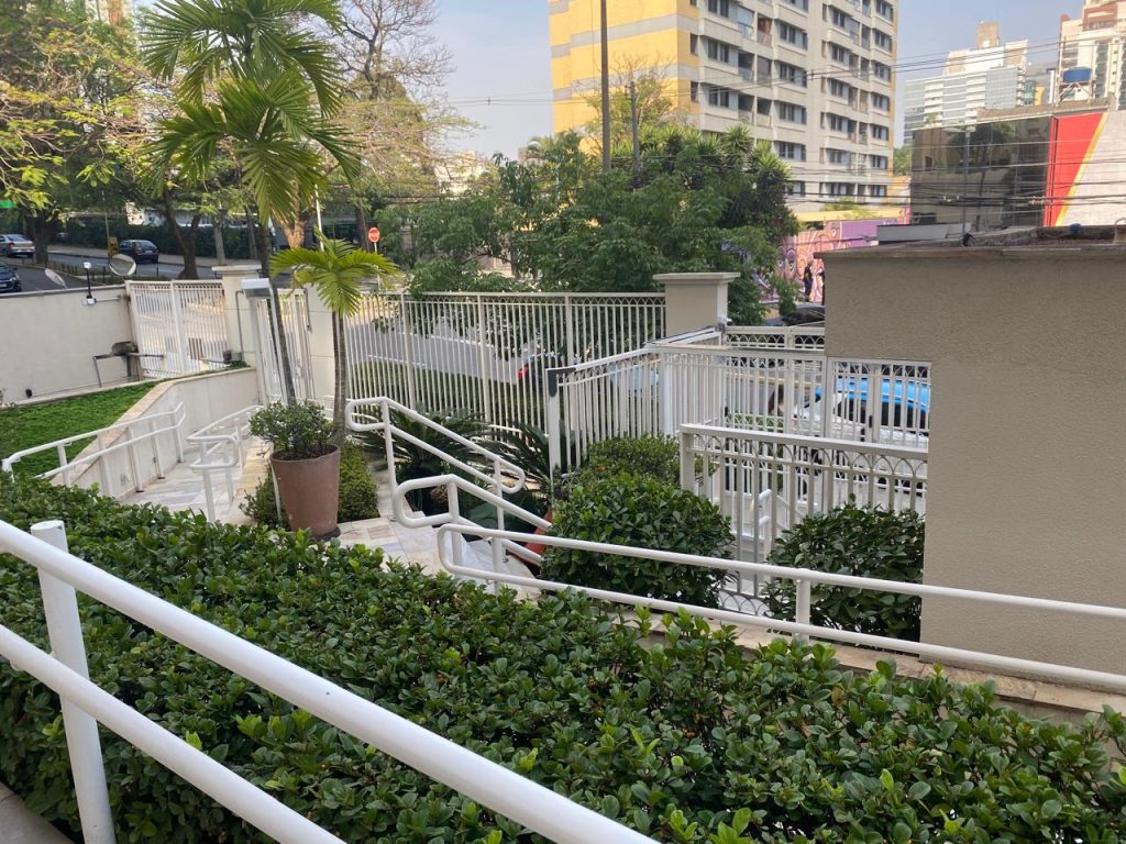 Alphaville: Viva o conforto, o luxo e a segurança que você e sua família merecem!