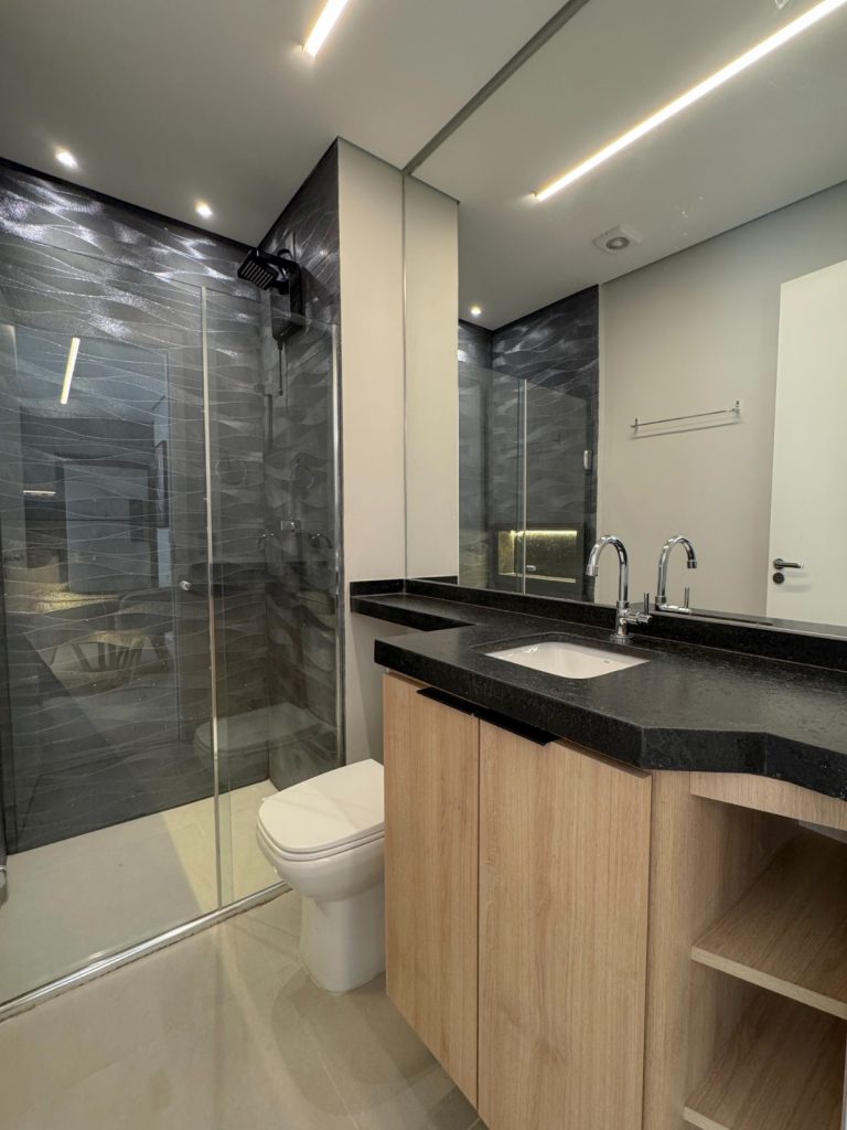 EDIFÍCIO FIORI – ALTO PADRÃO PARA LOCAÇÃO NO 18 DO FORTE, ALPHAVILLE!