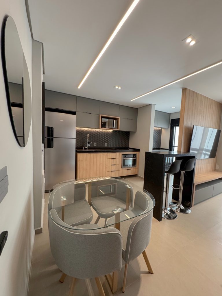 EDIFÍCIO FIORI – ALTO PADRÃO PARA LOCAÇÃO NO 18 DO FORTE, ALPHAVILLE!