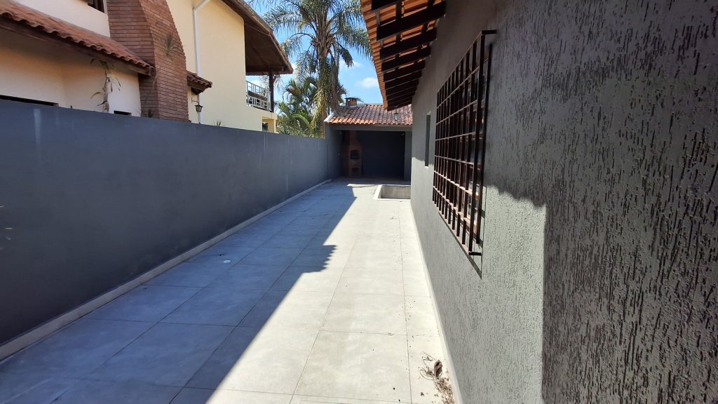 CASA TÉRREA EM CONDOMÍNIO – OPORTUNIDADE COM POTENCIAL DE VALORIZAÇÃO EM COTIA!