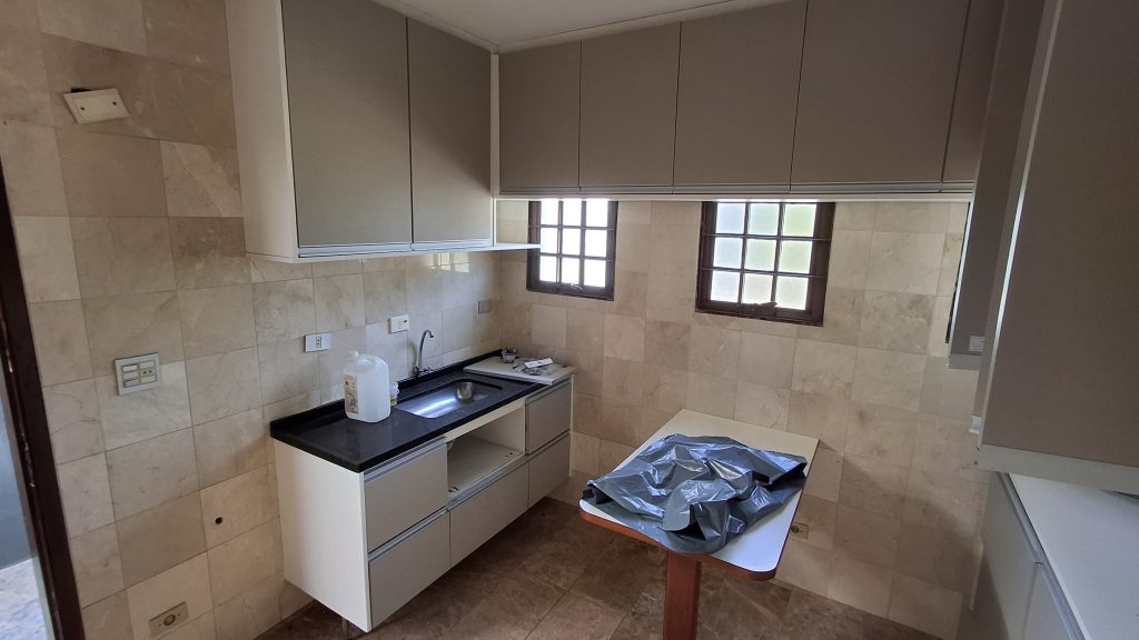 CASA TÉRREA EM CONDOMÍNIO – OPORTUNIDADE COM POTENCIAL DE VALORIZAÇÃO EM COTIA!